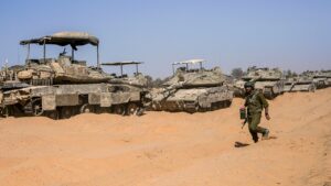 israeli soldier staging ground near gaza strip