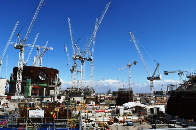 1747050020 hinkley tower cranes
